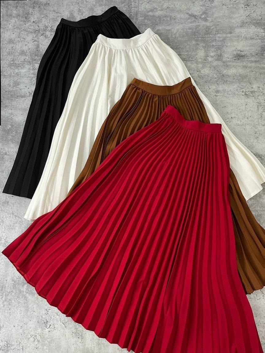 Women's Pleated Skirt